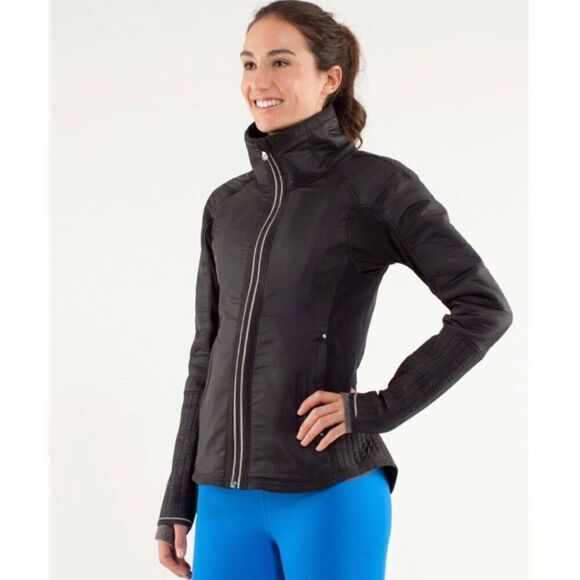 lululemon size 4 (small) Lululemon Run: Bundle Up Jacket Black $198 MSRP - Picture 1 of 7